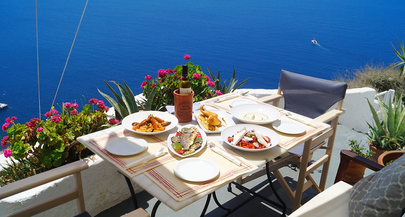 218° Santorini Café Restaurant in Oia – Magnificent Sea View
